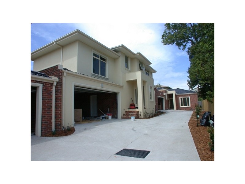 2/16 Morris Street, Doncaster VIC 3108