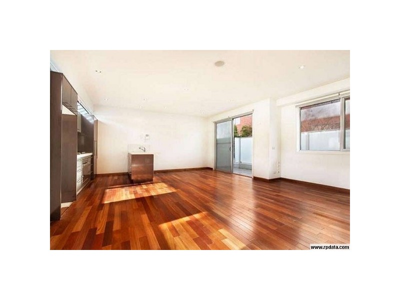 2/27 Selwyn Avenue, Elwood VIC 3184