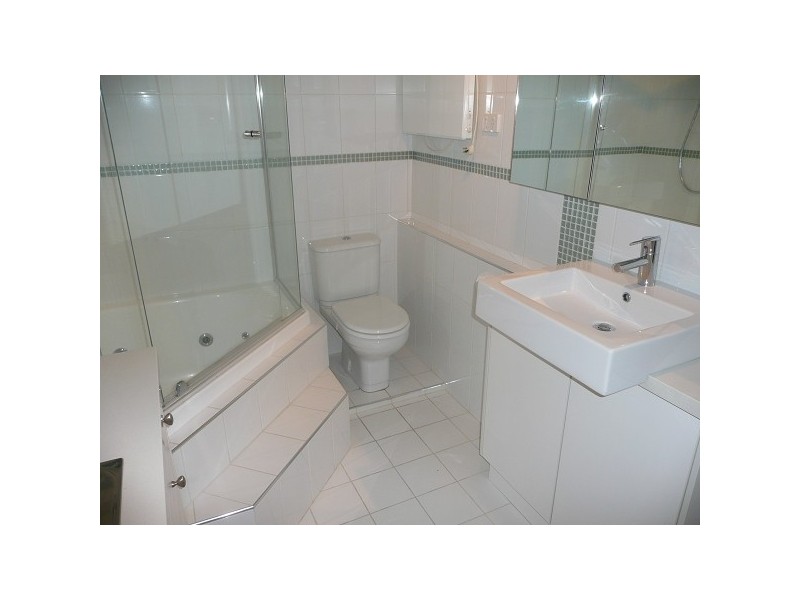 9/45a Ormond Esplanade, Elwood VIC 3184