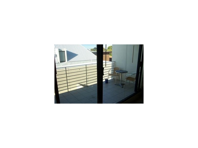 19/125 Ormond Road, Elwood VIC 3184