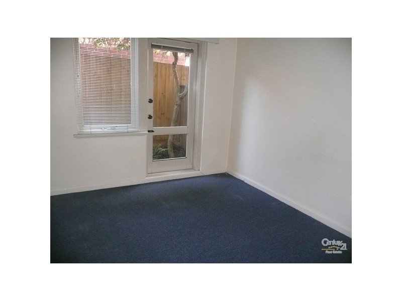 3/5 Shirley Grove, St Kilda East VIC 3183