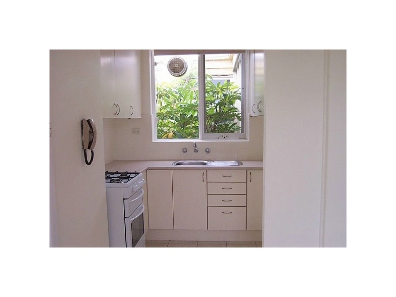 12/35 Glen Huntly Road, Elwood VIC 3184