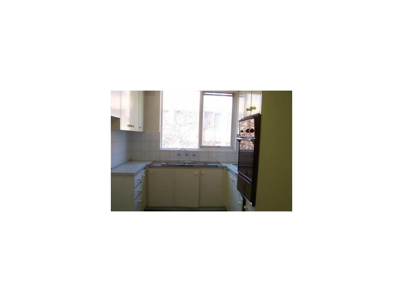 8/329 Dandenong Road, Prahran VIC 3181