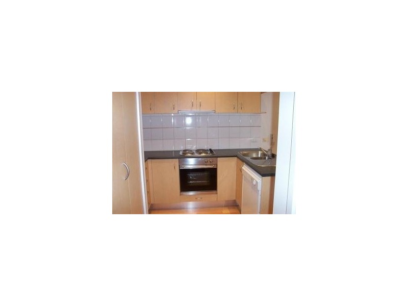 11/145 Ormond Road, Elwood VIC 3184