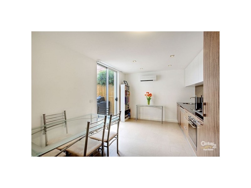 3/50 Ormond Road, Elwood VIC 3184