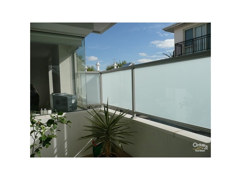 11/30-32 Docker Street, Elwood VIC 3184