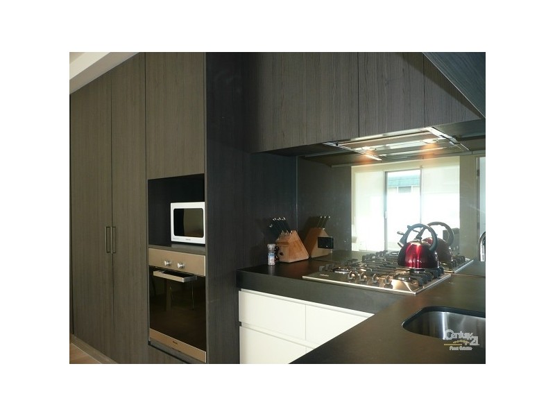 11/30-32 Docker Street, Elwood VIC 3184