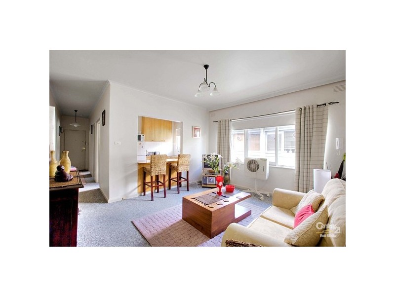 12/25 Docker Street, Elwood VIC 3184