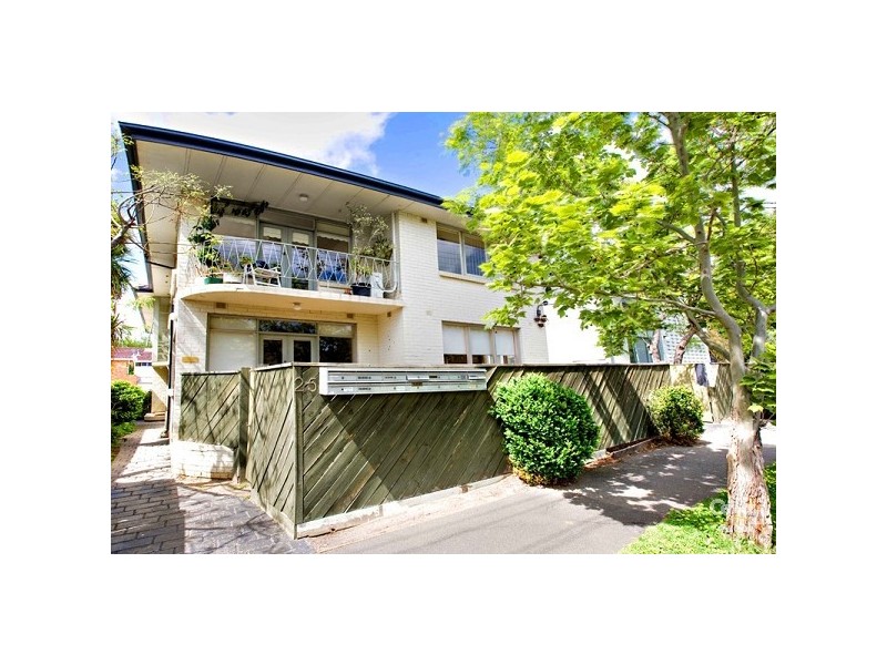12/25 Docker Street, Elwood VIC 3184