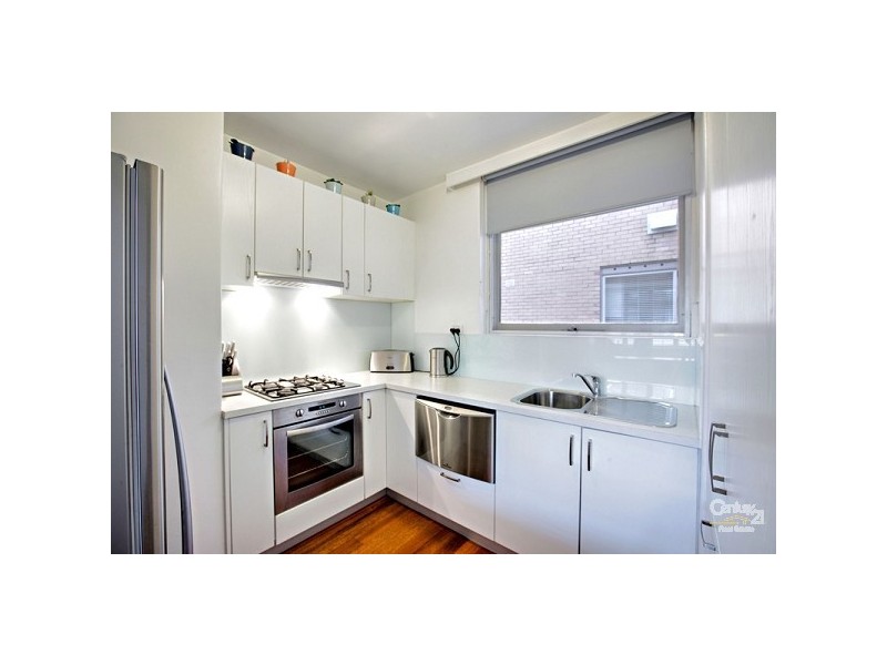 10/93 Glen Huntly Road, Elwood VIC 3184