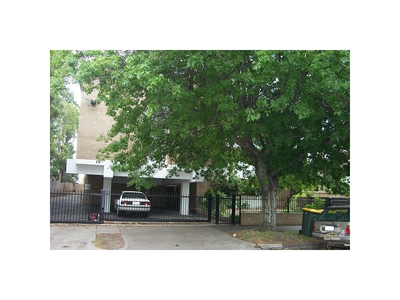 9/43 Park Street, St Kilda West VIC 3182