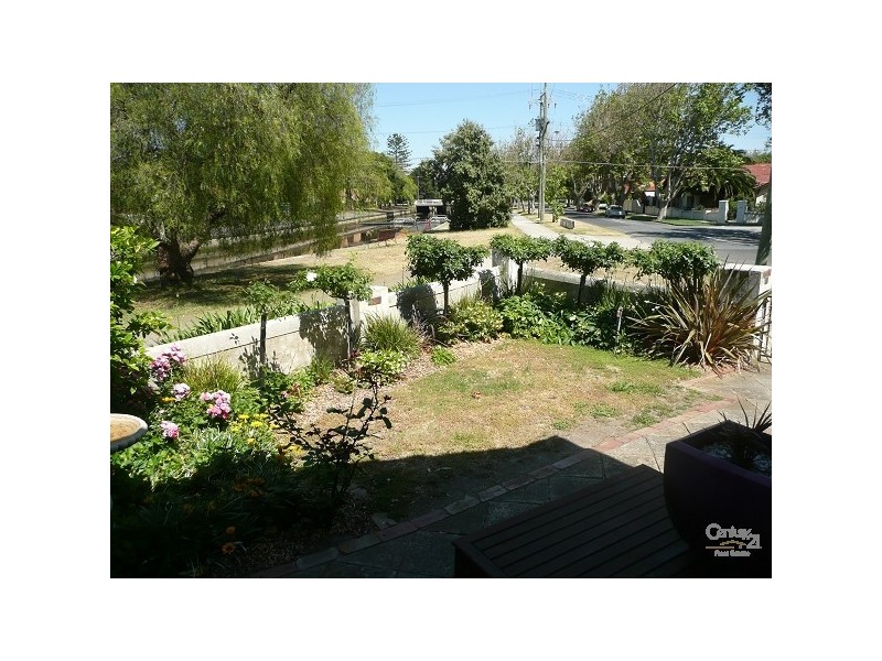 83 Byron Street, Elwood VIC 3184