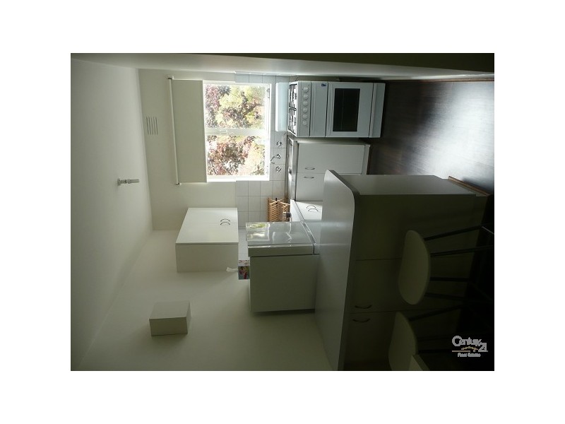 16/131 Glen Huntly Road, Elwood VIC 3184