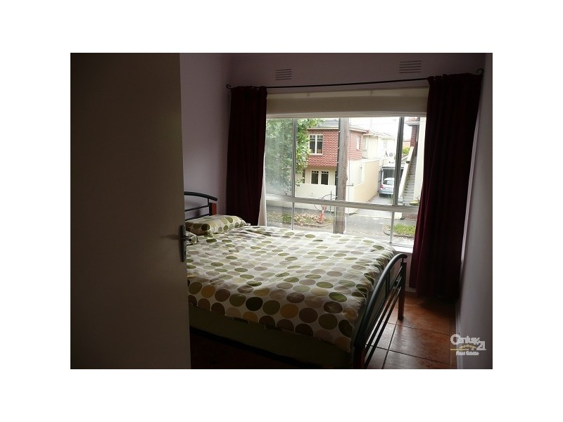 3/21 Tiuna Grove, Elwood VIC 3184