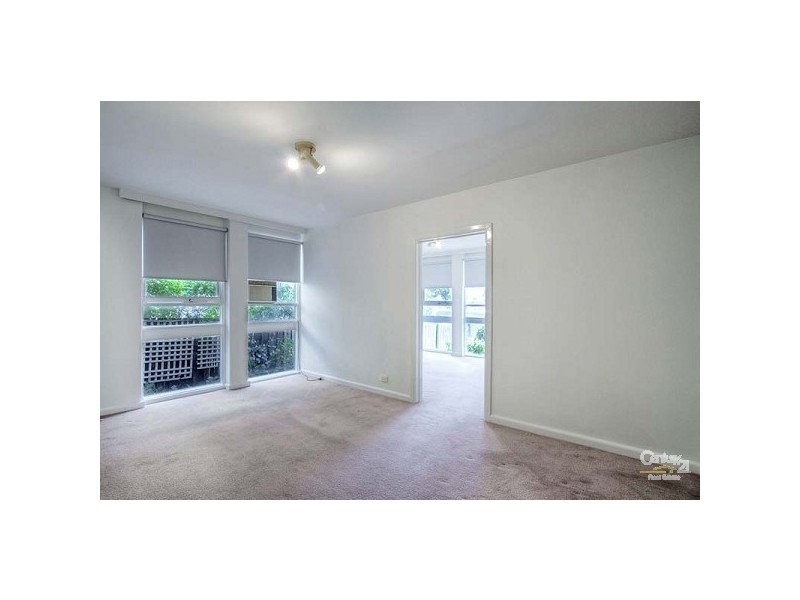 10/37 Nepean Highway, Elsternwick VIC 3185