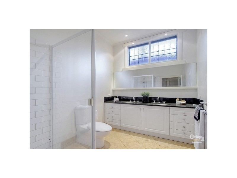 128 Ruskin Street, Elwood VIC 3184