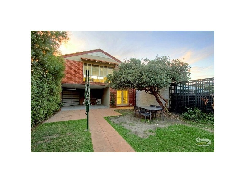 128 Ruskin Street, Elwood VIC 3184