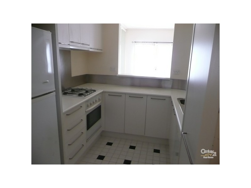 23/2 Wellington Crescent, East Melbourne VIC 3002