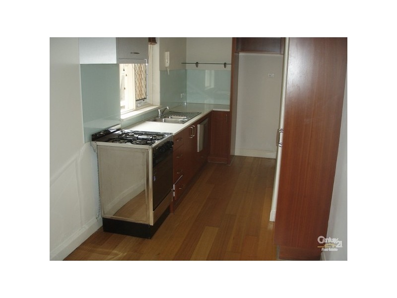 4/19 Tiuna Grove, Elwood VIC 3184