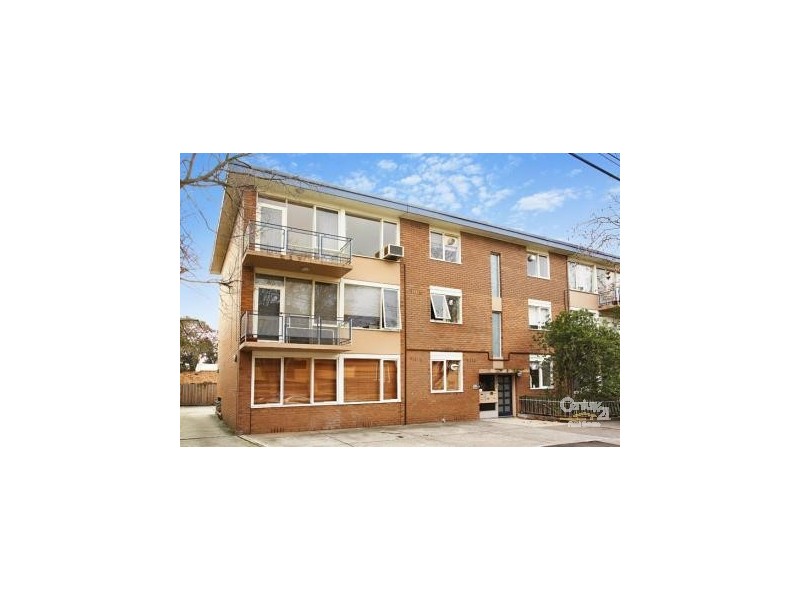 15/2 Dickens Street, Elwood VIC 3184