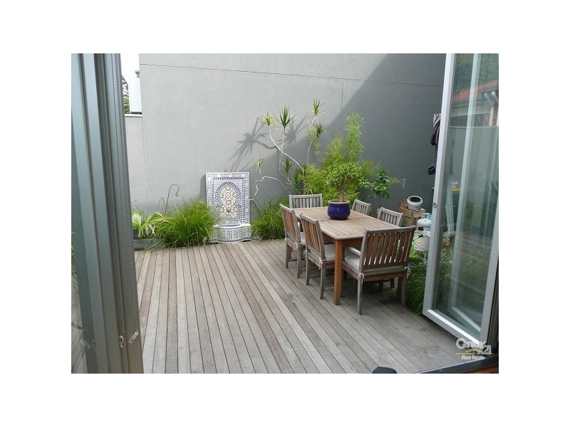 3a Glen Huntly Road, Elwood VIC 3184