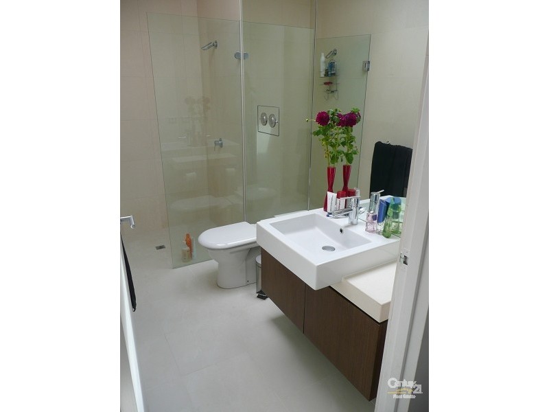 3a Glen Huntly Road, Elwood VIC 3184