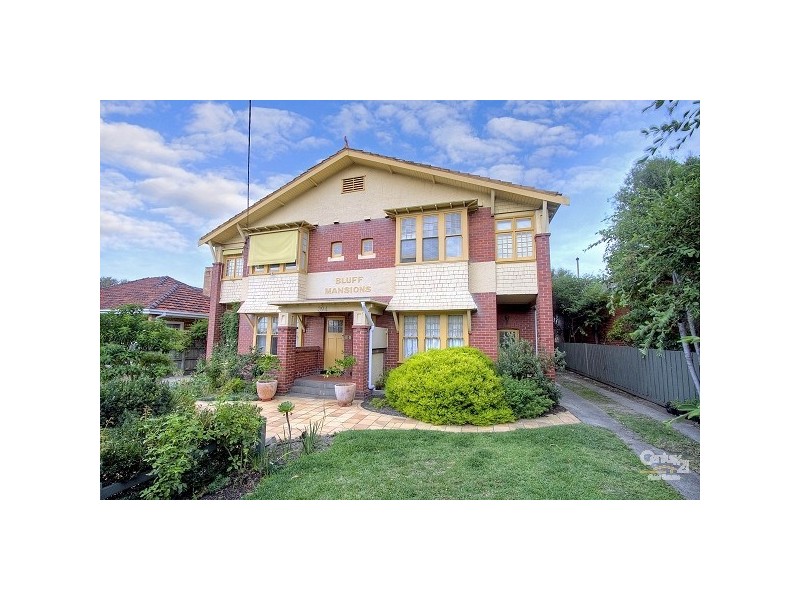 2/394 Barkly Street, Elwood VIC 3184