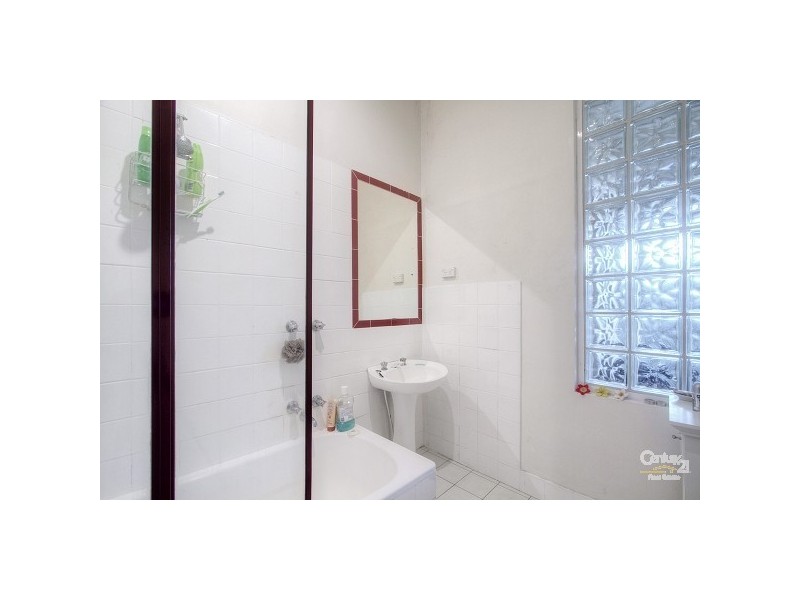 2/394 Barkly Street, Elwood VIC 3184