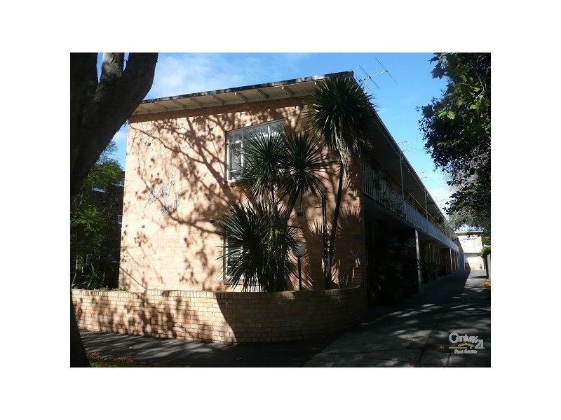 4/9 Dickens Street, Elwood VIC 3184