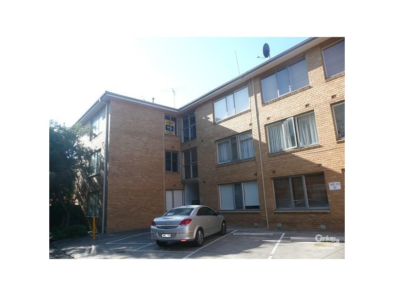 17/45a Ormond Esplanade, Elwood VIC 3184