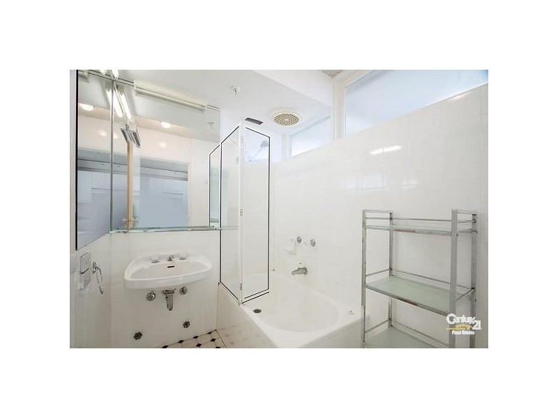 1101/81 Queens Road, Melbourne VIC 3004