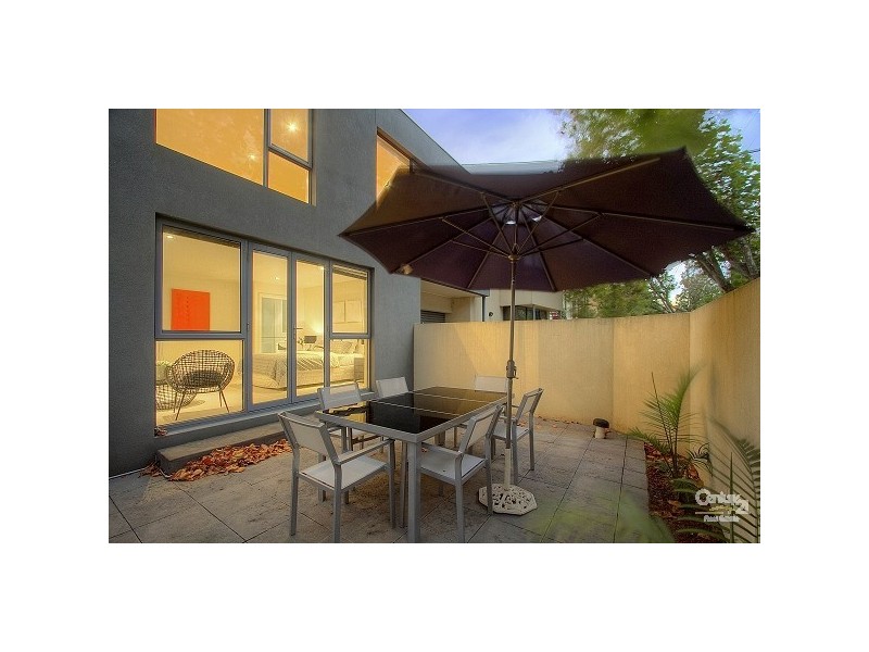 1/481 St Kilda Street, Elwood VIC 3184