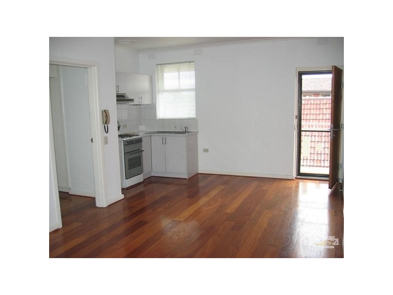 10/151 Glen Huntly Road, Elwood VIC 3184