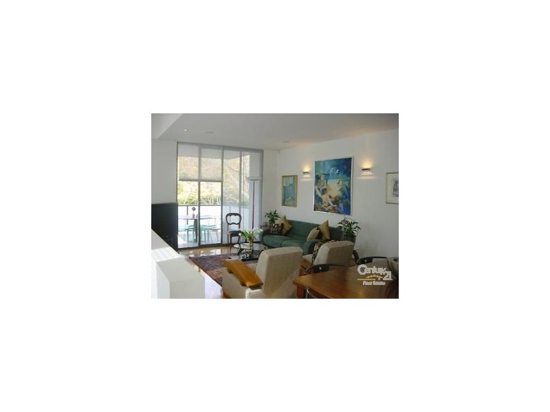 32 Selwyn Ave, Elwood VIC 3184