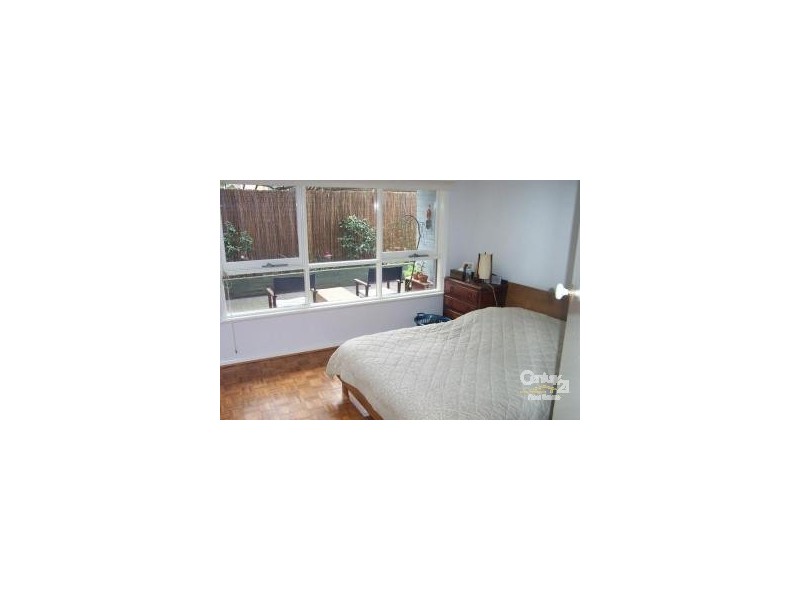 3/52 Hotham Street, St Kilda East VIC 3183