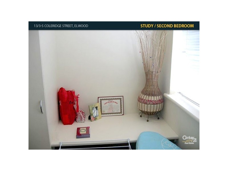 13/3-5 Coleridge Street, Elwood VIC 3184