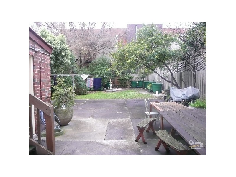 2/51 Ormond Esplanade, Elwood VIC 3184