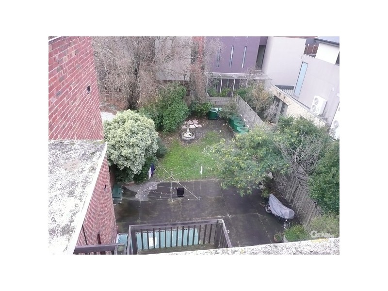 2/51 Ormond Esplanade, Elwood VIC 3184