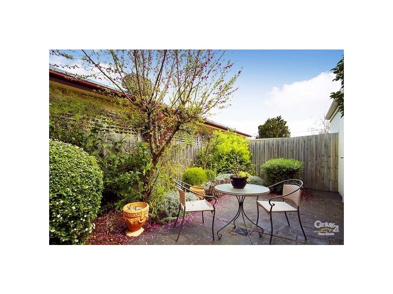 2/12-14 Blanche, Elsternwick VIC 3185