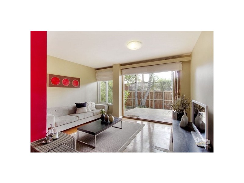 8/14 Broadway, Elwood VIC 3184