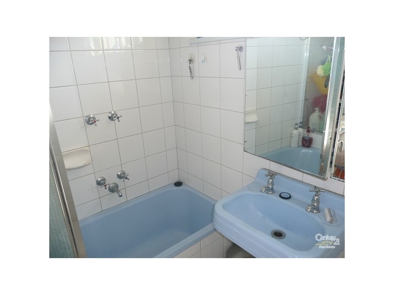 17/45A Ormond Esplanade, Elwood VIC 3184