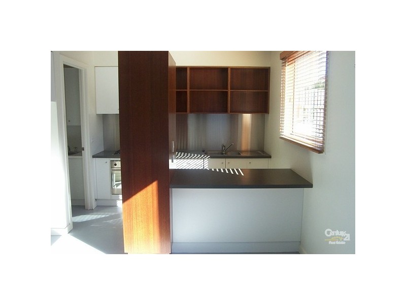 70 Foam Street, Elwood VIC 3184