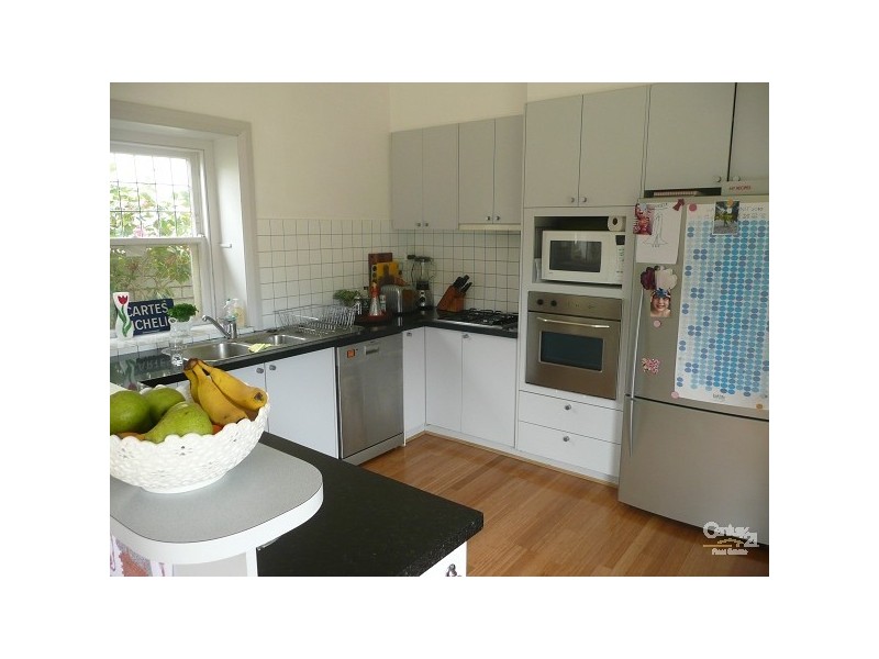 13 Normandy Road, Elwood VIC 3184