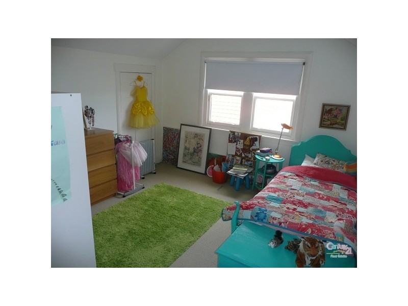 13 Normandy Road, Elwood VIC 3184