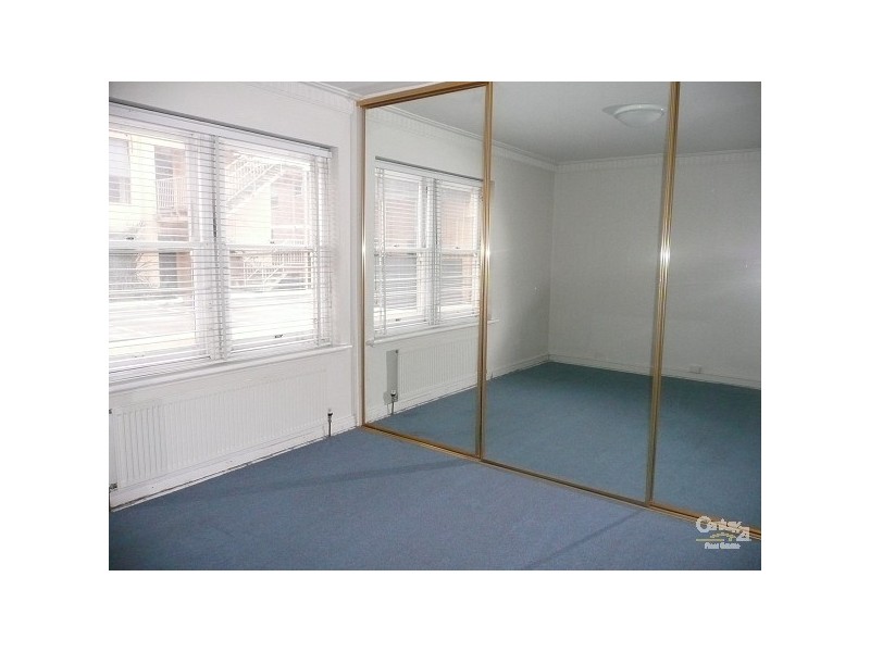 2/51 Ormond Esplande, Elwood VIC 3184