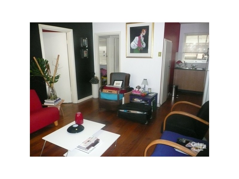 2/25 Herbert Street, St Kilda VIC 3182