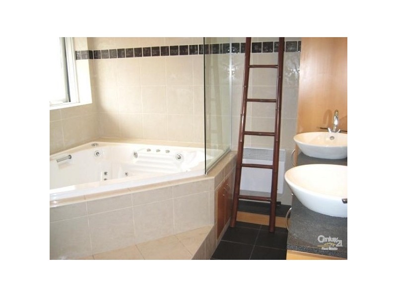 1/10 Kendall Street, Elwood VIC 3184