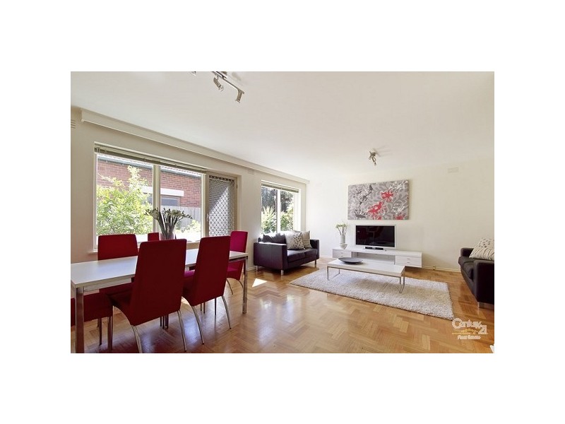 3/10 Dickens, Elwood VIC 3184