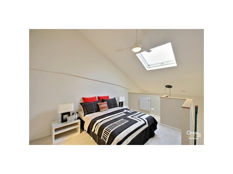 4/145 Ormond Road, Elwood VIC 3184