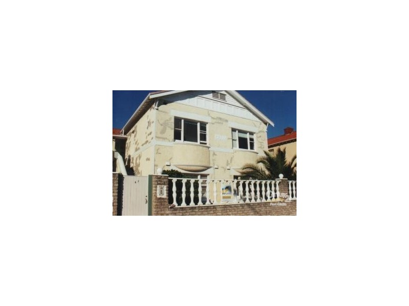 1/67 Marine Parade, Elwood VIC 3184